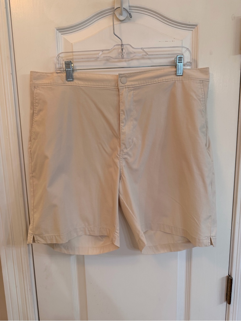 Old Navy Flat-Front Light Beige Performance Built in Flex Shorts